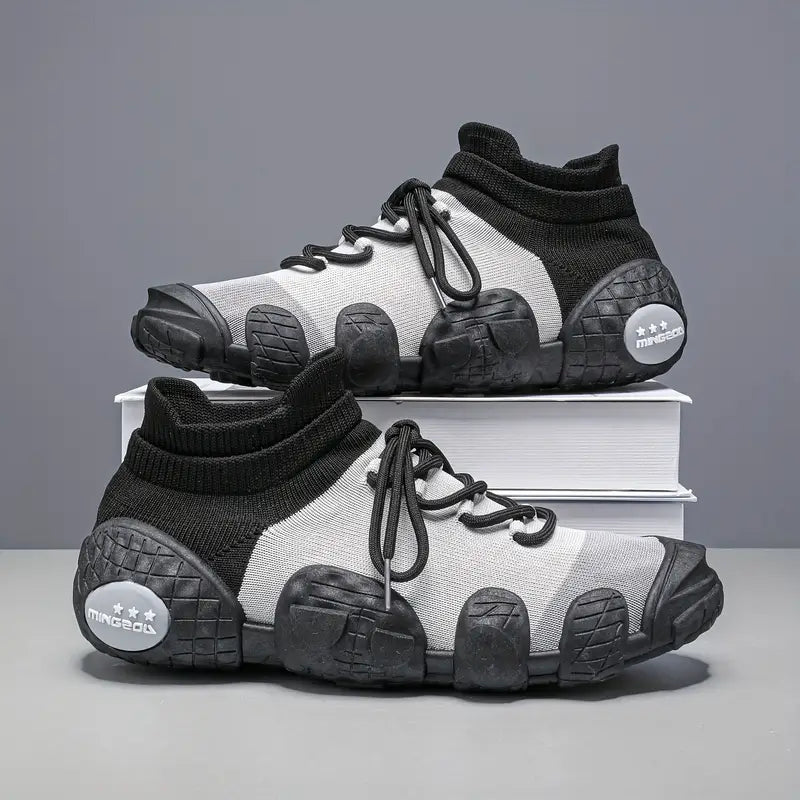Mingeou Canvas Sneakers