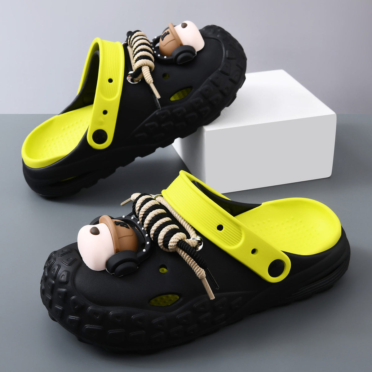 Hype Beatz Laced Clogs - Female