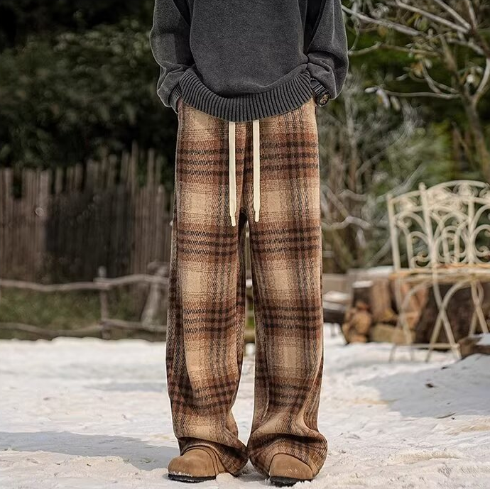 Hype Plaid Sweatpants