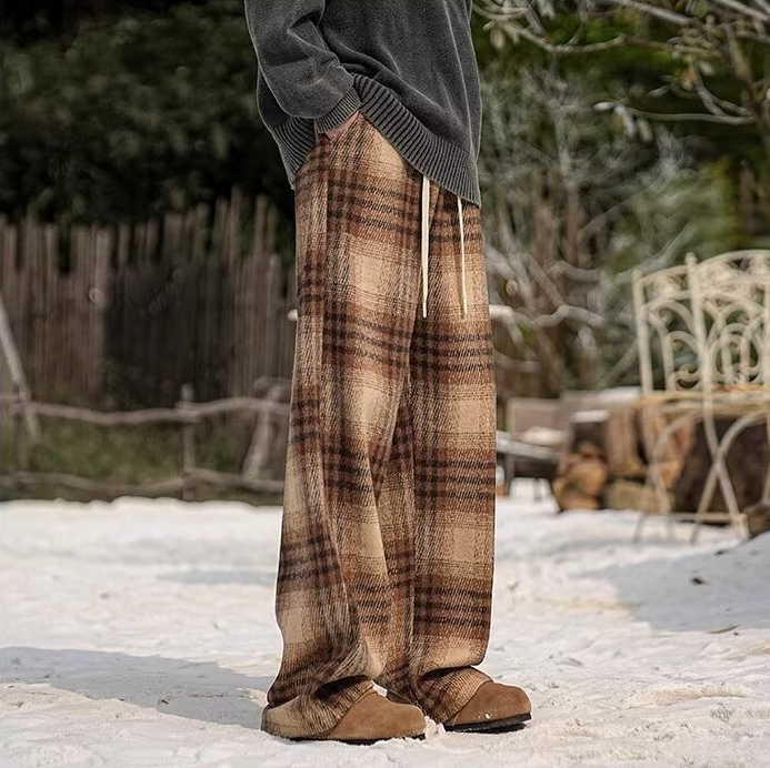 Hype Plaid Sweatpants