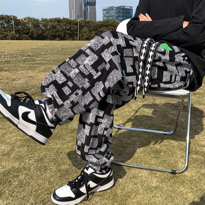 Pixel Maze Joggers