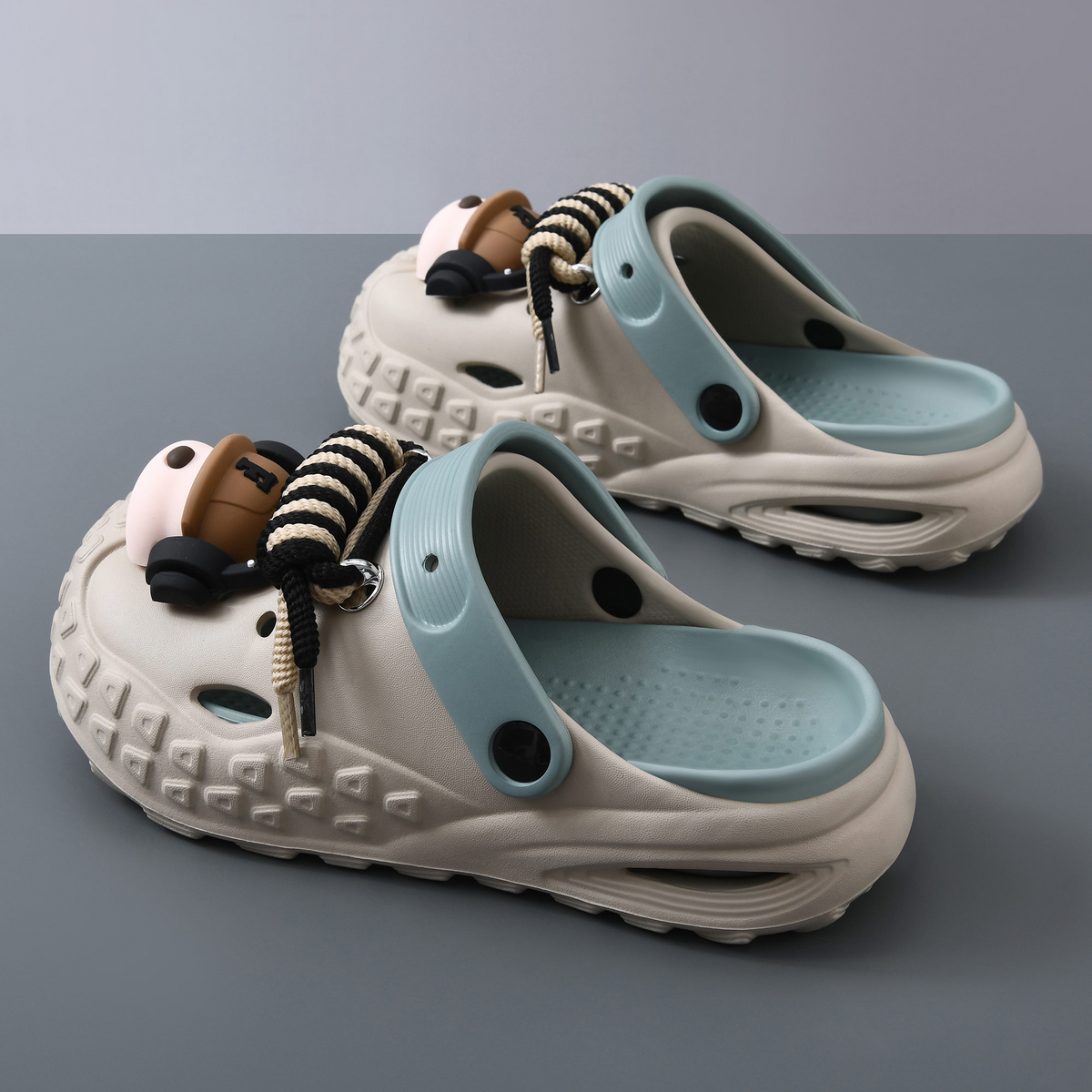 Hype Beatz Laced Clogs - Female